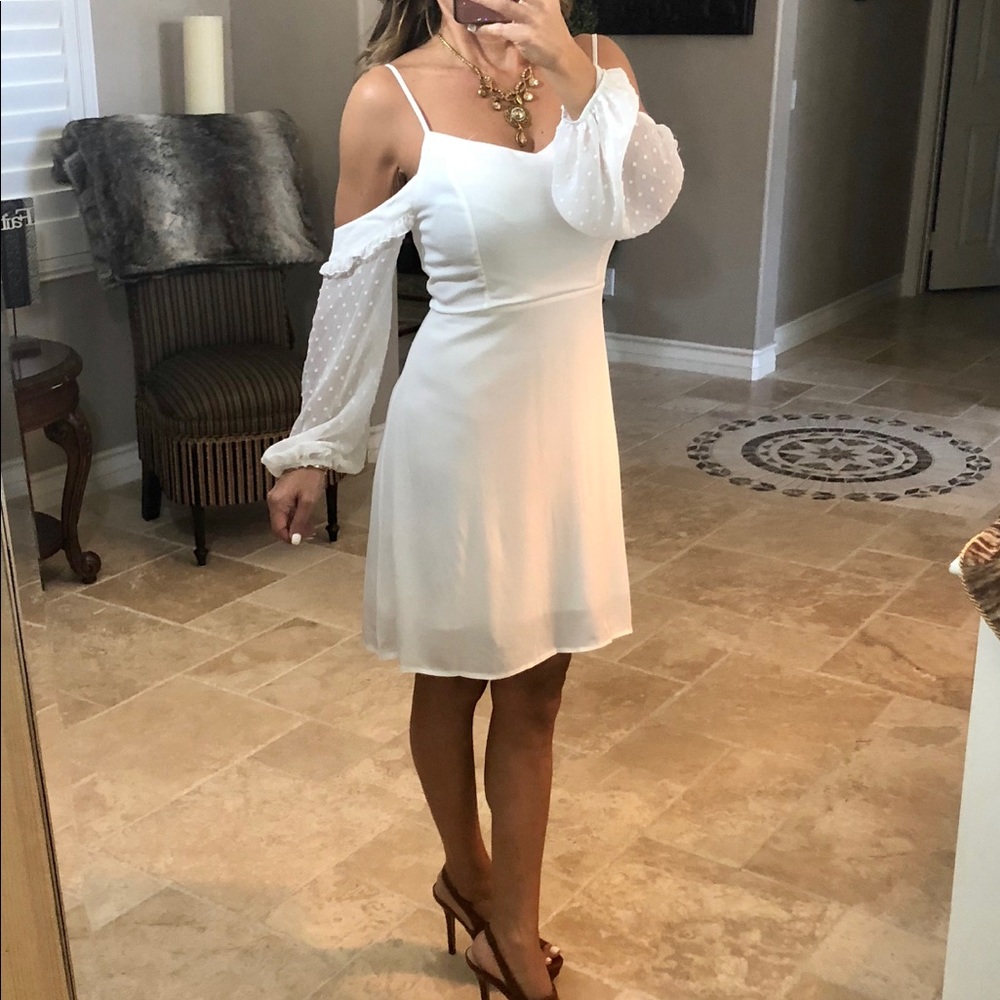 Skater off the shoulder Dress 💝.